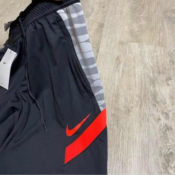 NWT Nike Dri-FIT Strike Women's Soccer Pants black/neon pink size small - Picture 6 of 16